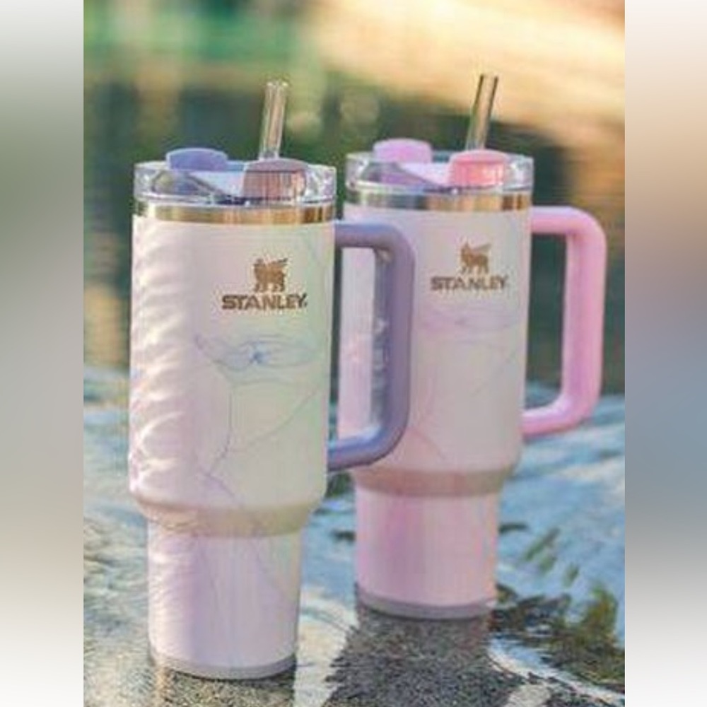 Stanley 40 oz Stainless Steel H2.0 FlowState
Quencher Tumbler Watercolor Dusk - Picture 10 of 13